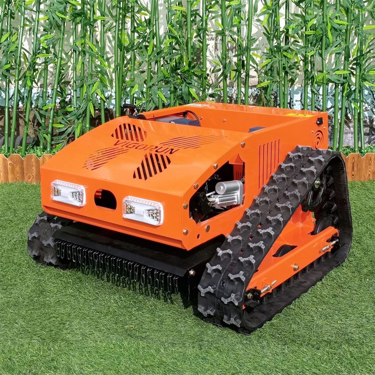 motor-driven twin-cylinder four-stroke track wireless radio control grass cutting machine